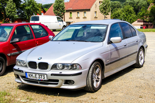 BMW E39 5-series