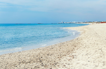 Fototapeta na wymiar Beach near Torre San Giovanni