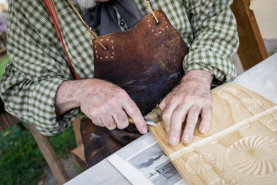 County Fair. Historic re enactor demonstrating crafts