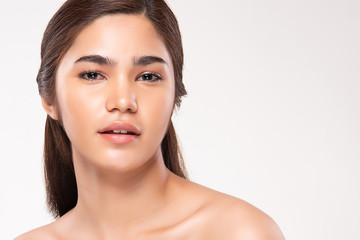 Obraz premium Beautiful Young Asian Woman with Clean Fresh Skin. Face care, Facial treatment, on white background, Beauty and Cosmetics Concept.