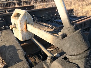 part of the elements to the rail