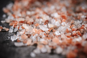 Natural Himalayan pink rock salt 