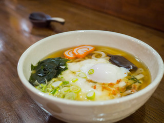 Hot ramen that is delicious to eat in Japanese style