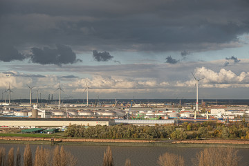 wind turbines as green energy