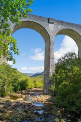 Fototapeta na wymiar The Glenfinnan Viaduct railway bridge in Scotland 