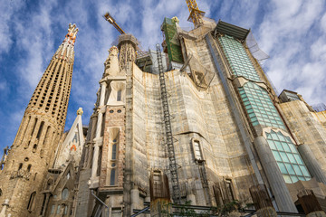 Fototapeta na wymiar Cathedral La Sagrada Familia in Barcelona, Spain