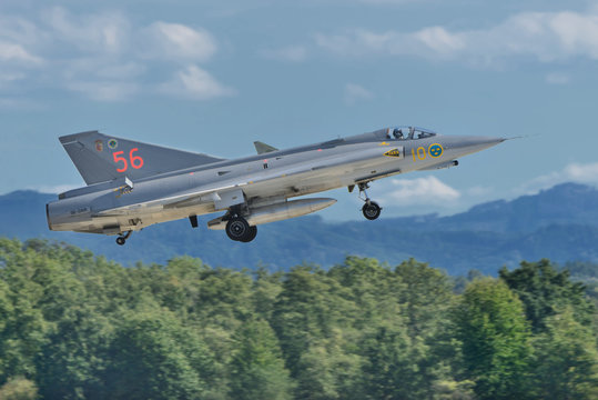 Saab J35 Draken.