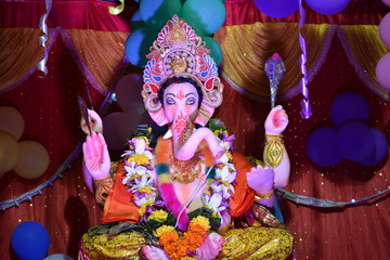 Fototapeta premium A beautiful Lord Ganesh statue