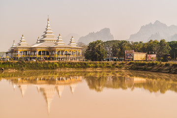 Fototapeta premium Buddhist temple hpa an myanmar monastery