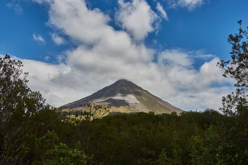 Naklejka na ściany i meble Arenal Volcano National Park, Costa Rica