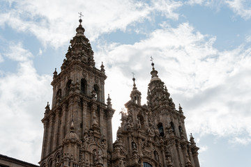 Fototapeta na wymiar Primer plano de las torres principales de la catedral de Santiago de Compostela