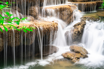 Naklejka premium Beautiful waterfall in Thailand. (Huay Mae Kamin Waterfall) at Kanchanaburi province, Thailand.