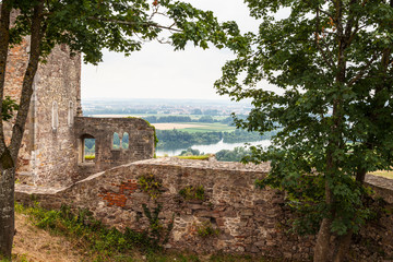Fototapeta na wymiar Burg_Donaustaufen_5833