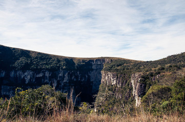 Fototapeta na wymiar Canyon Fortaleza in the city of Cambará do Sul , Brazil