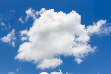 Obraz premium blue sky with white cloud natural background