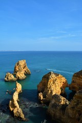 tourist boats on the rocky coast of the Algarve - Portugal 01.Nov.2019