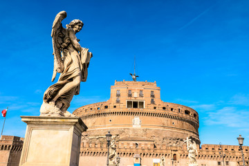 Obraz premium Angels near the Castel Sant'Angelo, Rome, Italy.