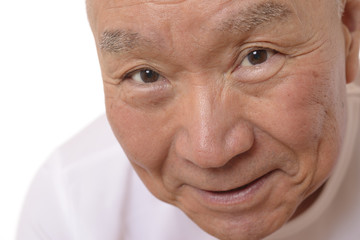 笑顔の日本人シニア