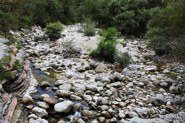 water flowing through the rocks