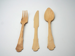 tres cubiertos en bambú. Ecología. Cubiertos reciclables.