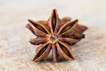 dry sharp star anise