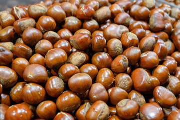 Chestnuts that are together several grains