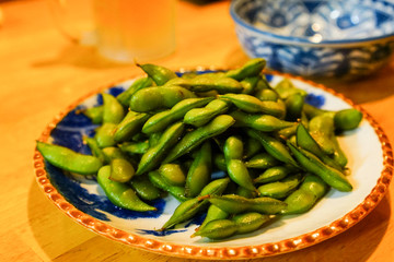 夏の味覚、生ビールと枝豆