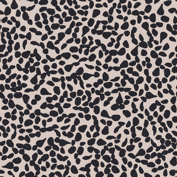 Abstract animal fur seamless pattern. Wildlife skin wallpaper.