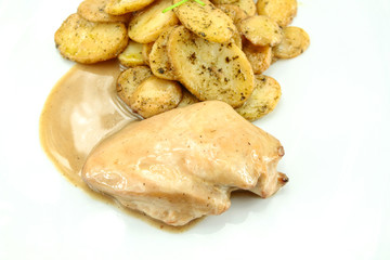 chicken cutlet with cream and potatoes 