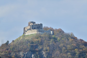 Obraz premium walls of the ruin of a historic castle in the countryside Kapusany Slovakia