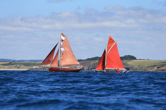 Vieux gr&eacute;ements en baie de Douarnenez