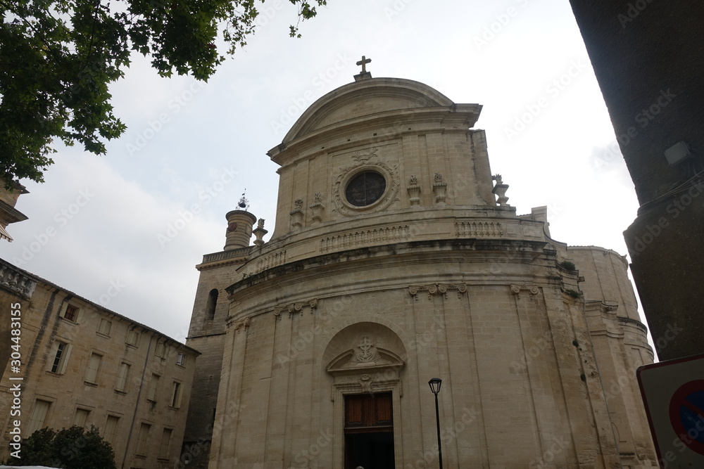 Sticker kirche saint-etienne in uzes, frankreich