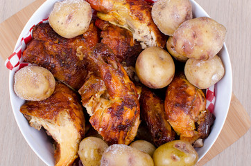  traditional roast chicken with steamed potatoes