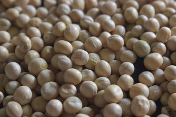 Dry Organic Peeled White Chickpeas