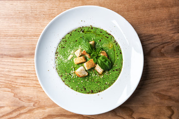 delicious spinach cream soup