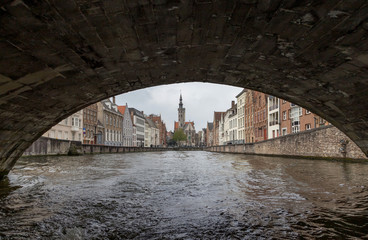 Fototapeta na wymiar The canals of Brugge in Belgium 