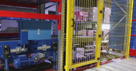 Elevator for Shipping Boxes in Distribution Warehouse