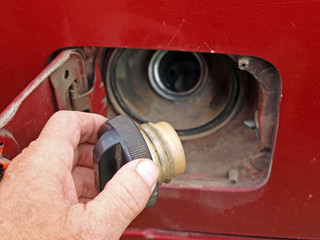 Fuel tank cap 2