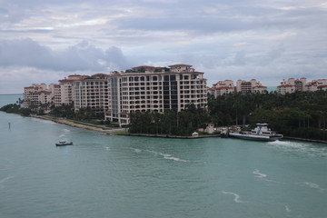 Obraz premium Miami and surrounding water