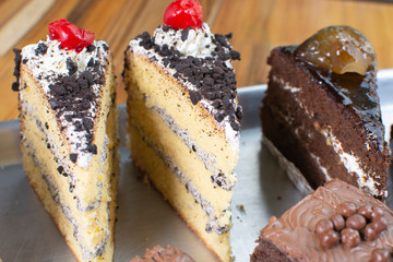 chocolate cake and chocolate chips