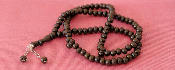 Islam in glorify, exalt the Islamic tools and equipment, means of worship rosary beads,