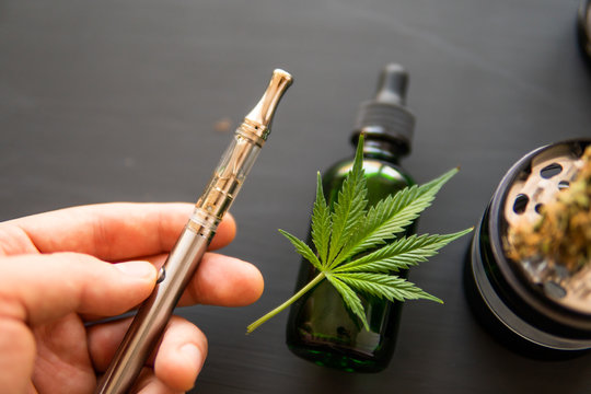 Cannabis Vape Pen Images – Browse 5,449 Stock Photos, Vectors, and Video |  Adobe Stock