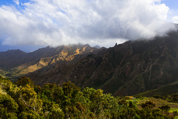 Fototapeta na wymiar Bergfront Teneriffa