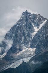 Glacier et pic du midi dans les Alpes françaises - 304548920