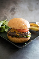 Cheeseburger with Lettuce and Tomato