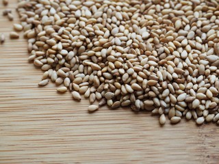 한국의 신선한 유기농 참깨 