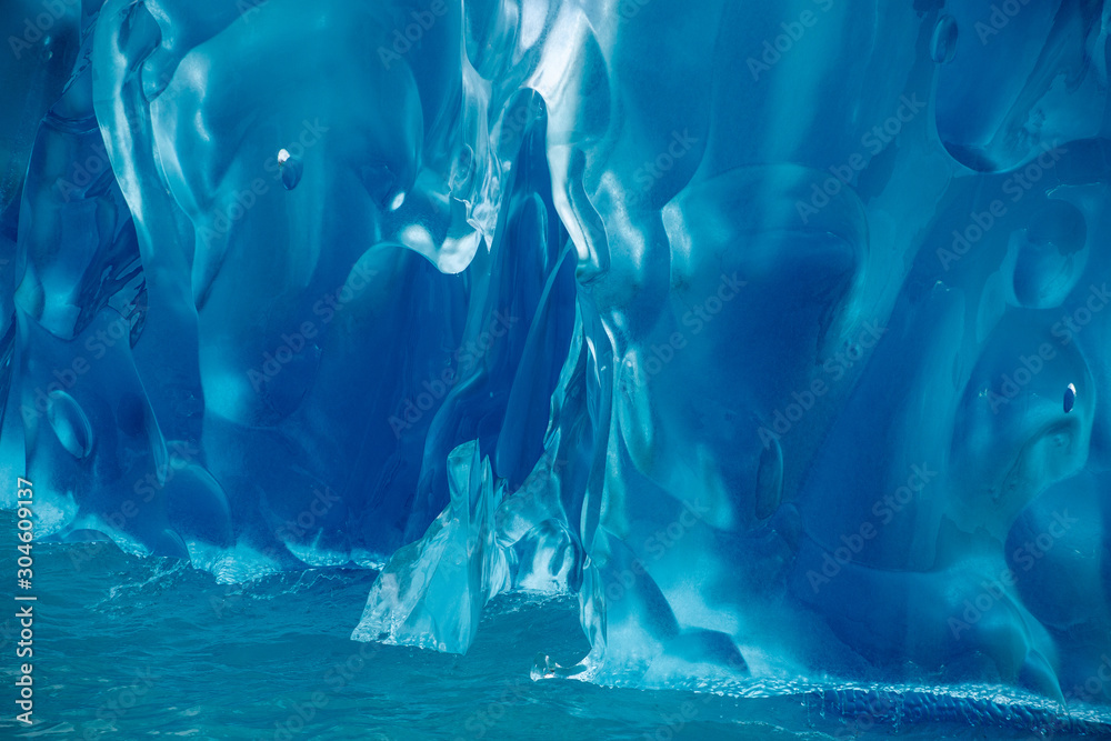 Wall mural desert glaciers and el calafate