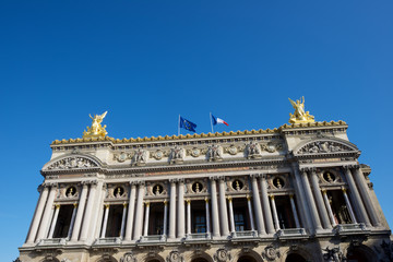 Fototapeta na wymiar Opera Garnier in Paris