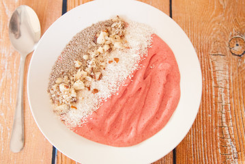 Raspberry Smoothie Bowl, Paleo Breakfast 