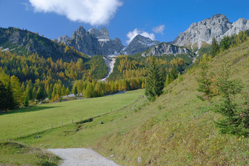 Wanderweg an der Bischofsmütze im Salzburger Land bei Filzmoos,Dachsteingebirge,,Österreich